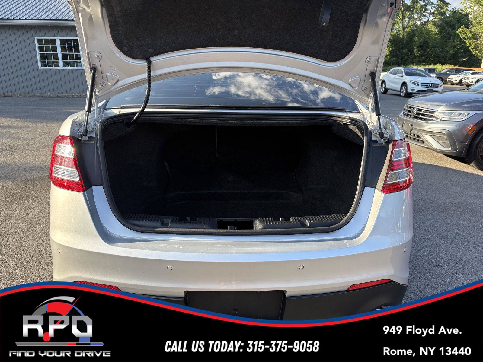 Used 2015 Ford Taurus SEL w/ Equipment Group 201A AWD/4WD image 27