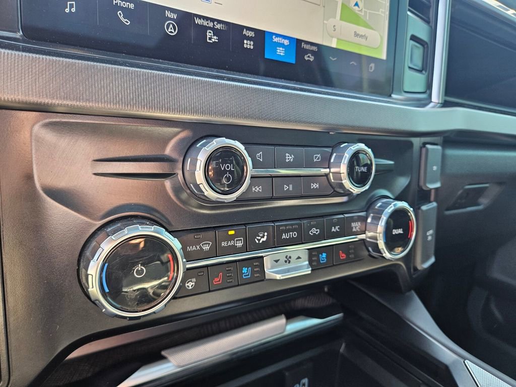 Used 2024 Ford F250 Platinum w/ Tremor Off-Road Package image 21