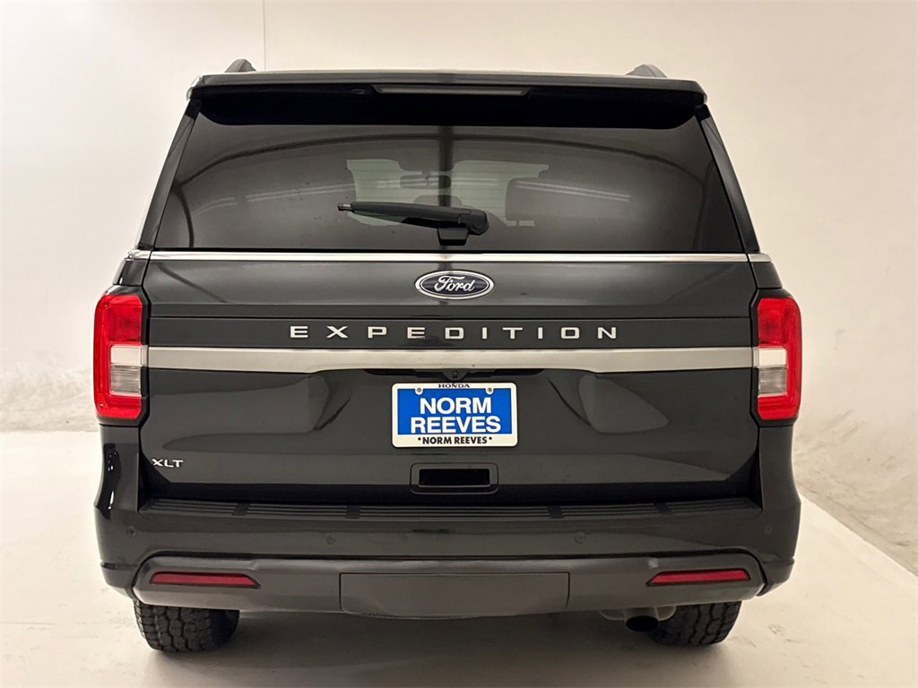 Used 2023 Ford Expedition XLT image 9