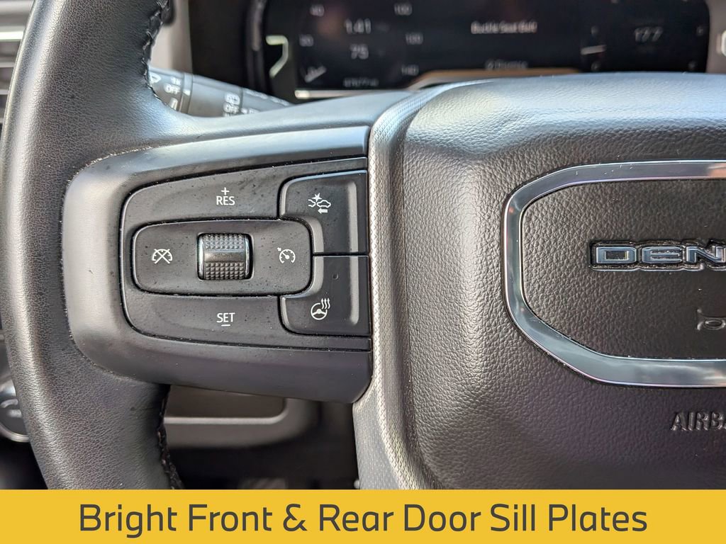 Used 2024 GMC Yukon XL Denali RWD image 22