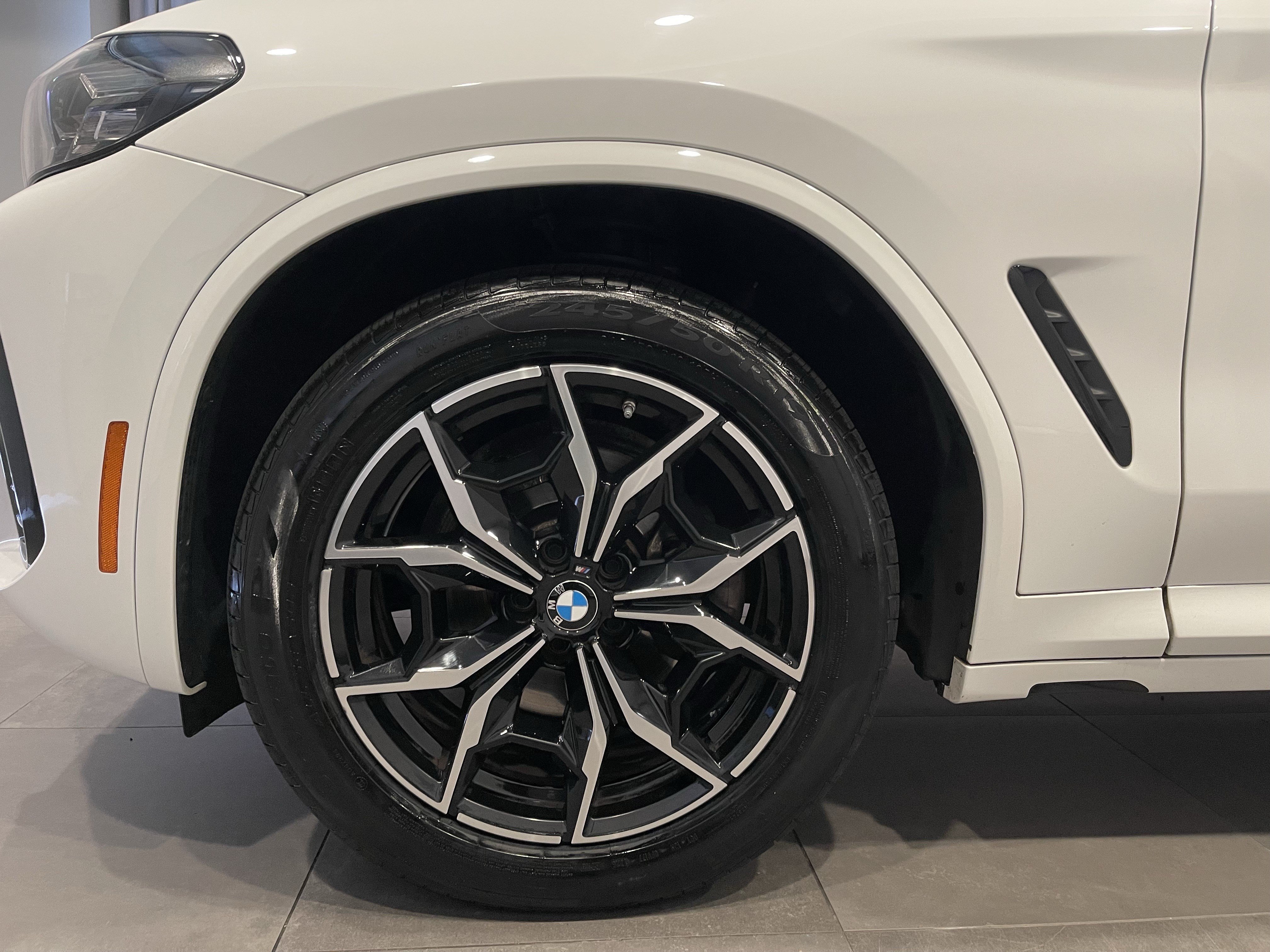 Certified 2023 BMW X3 xDrive30i w/ M Sport Package AWD/4WD image 7