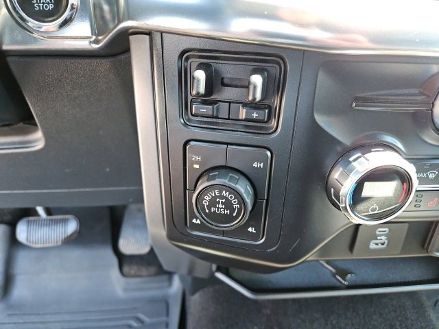 Used 2021 Ford F150 Lariat w/ Max Trailer Tow Package image 24