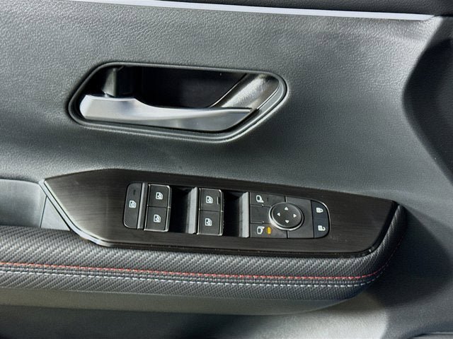 New 2026 Nissan Kicks SR w/ Cold Weather Package image 15