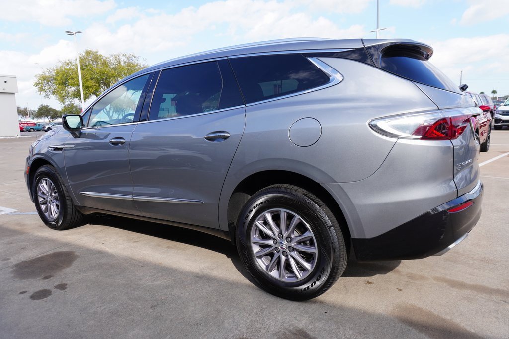 Used 2024 Buick Enclave Premium image 4