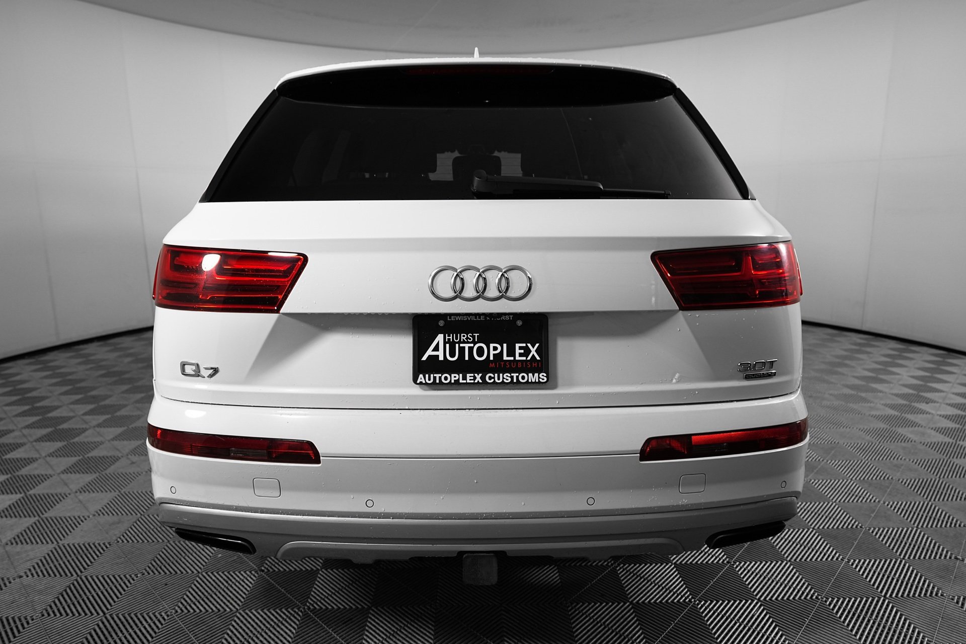 Used 2017 Audi Q7 3.0T Premium Plus w/ Premium Plus Package image 8