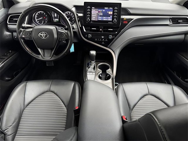 Used 2023 Toyota Camry SE image 8