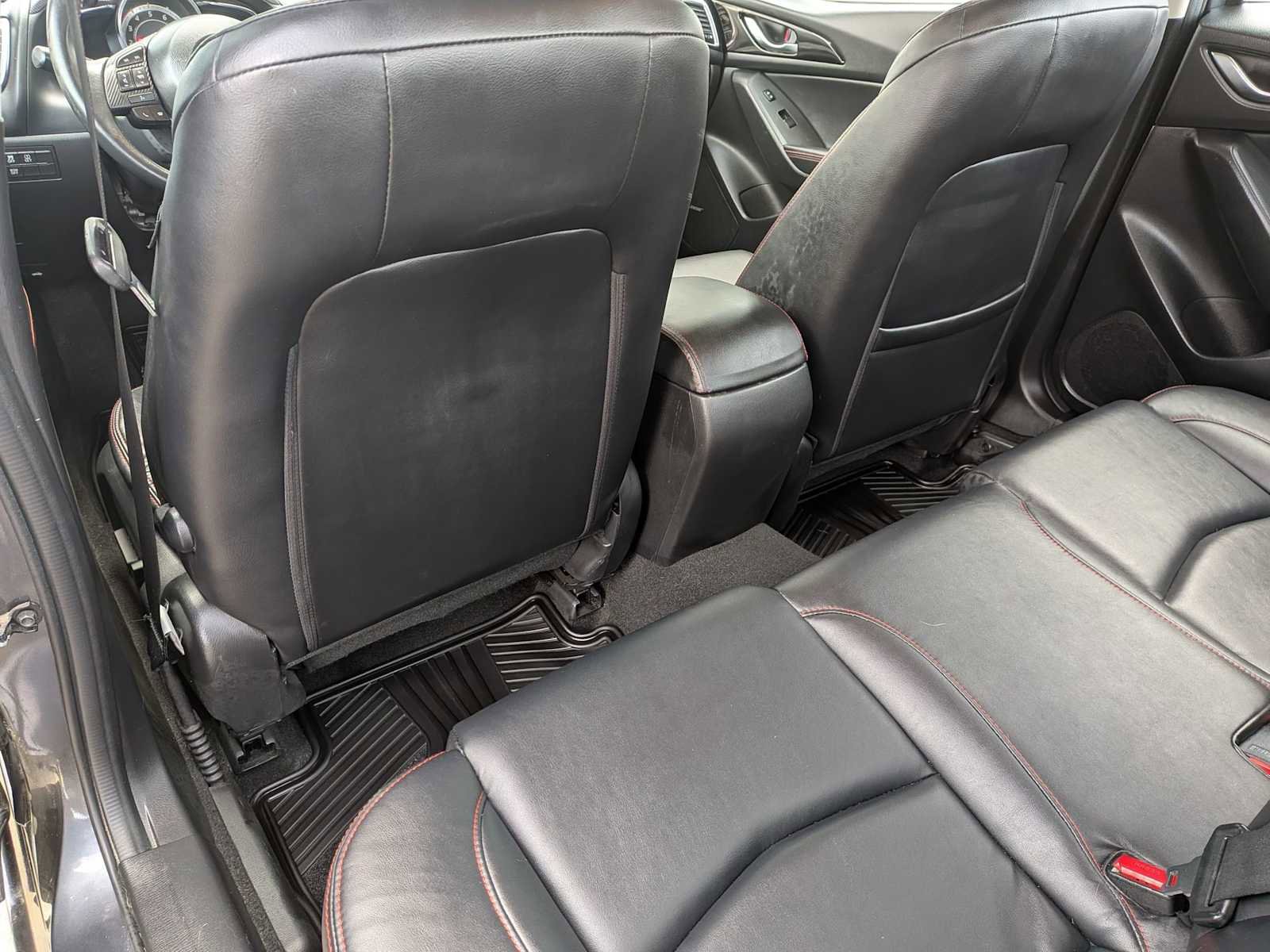 Used 2014 MAZDA MAZDA3 s Touring FWD image 12