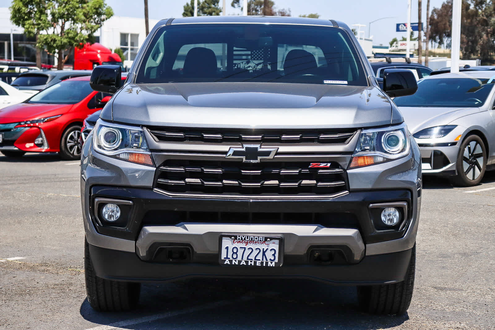 Used 2021 Chevrolet Colorado Z71 AWD/4WD image 2