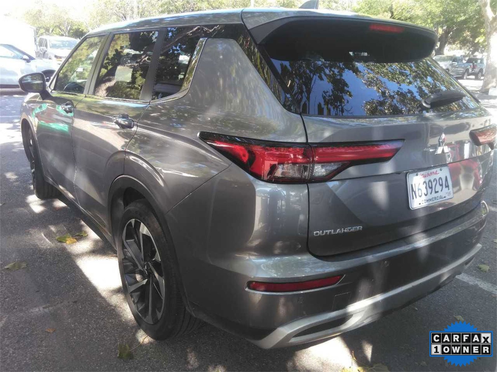 Used 2024 Mitsubishi Outlander SE image 2