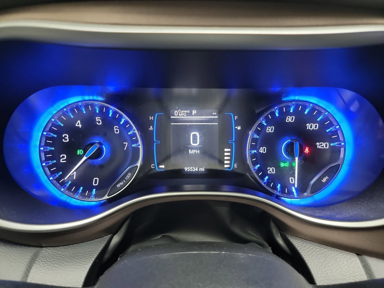 Used 2018 Chrysler Pacifica Touring Plus image 18