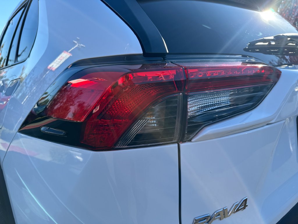 Certified 2021 Toyota RAV4 XLE AWD/4WD image 10