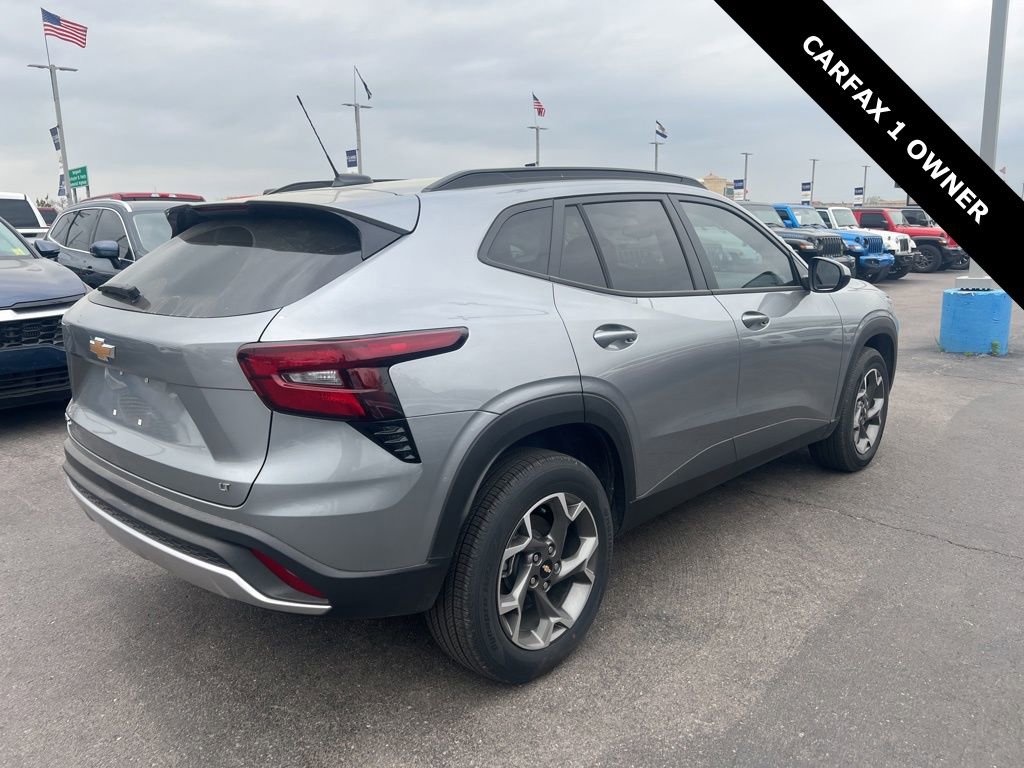 Used 2026 Chevrolet Trax LT image 3