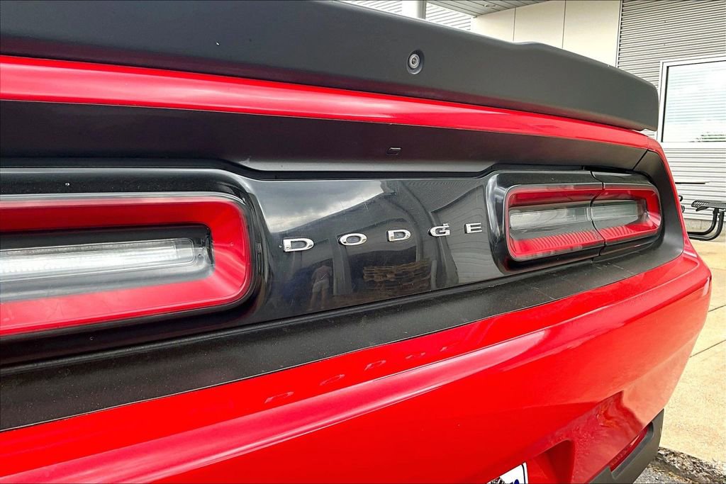 Used 2015 Dodge Challenger SXT Plus w/ Sound Group II image 7