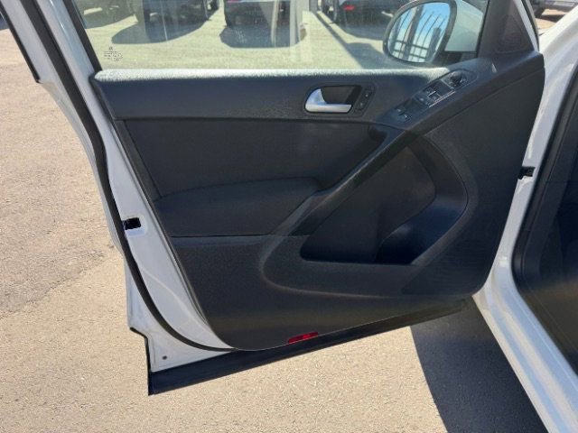 Used 2013 Volkswagen Tiguan S AWD/4WD image 18
