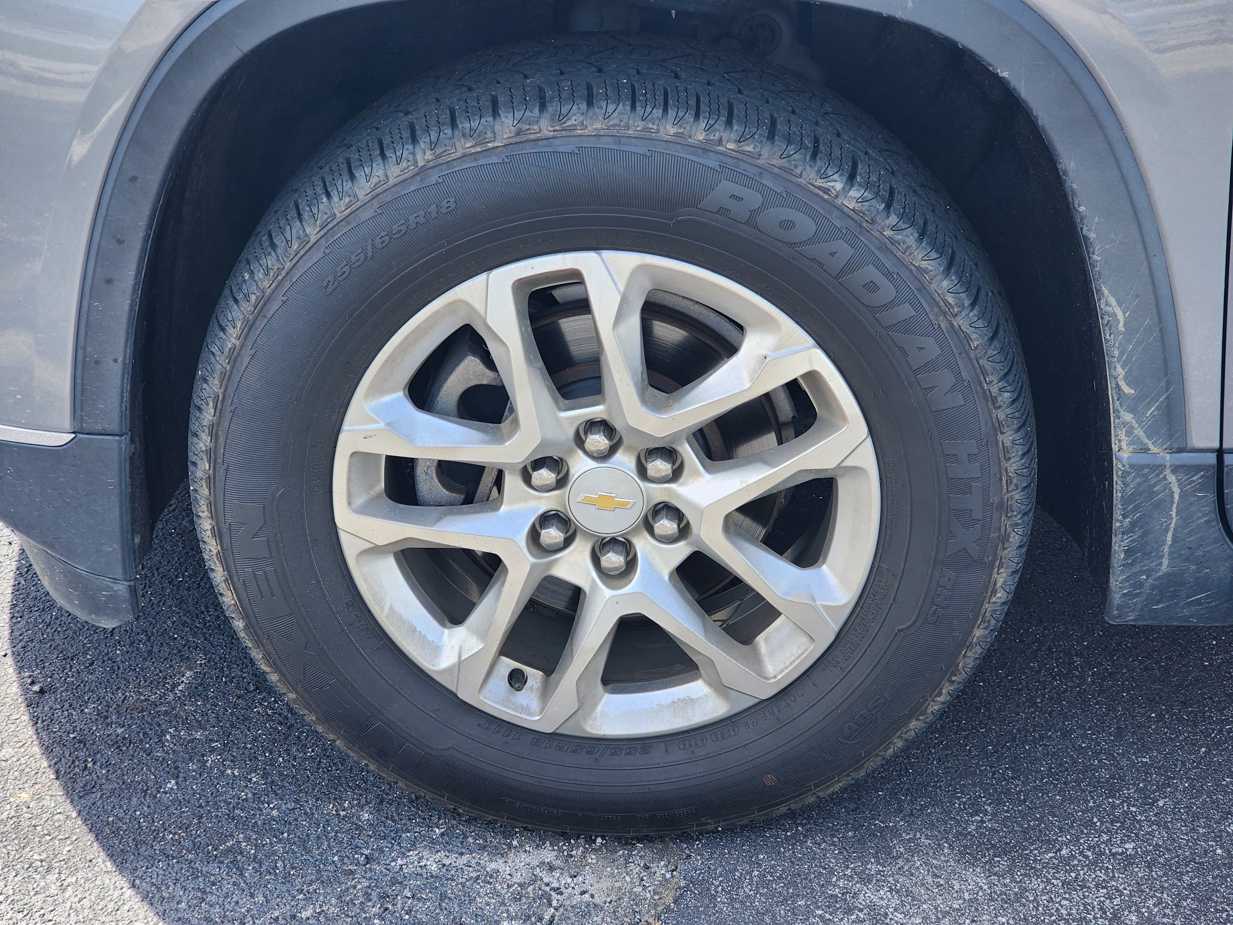 Used 2018 Chevrolet Traverse LT image 7