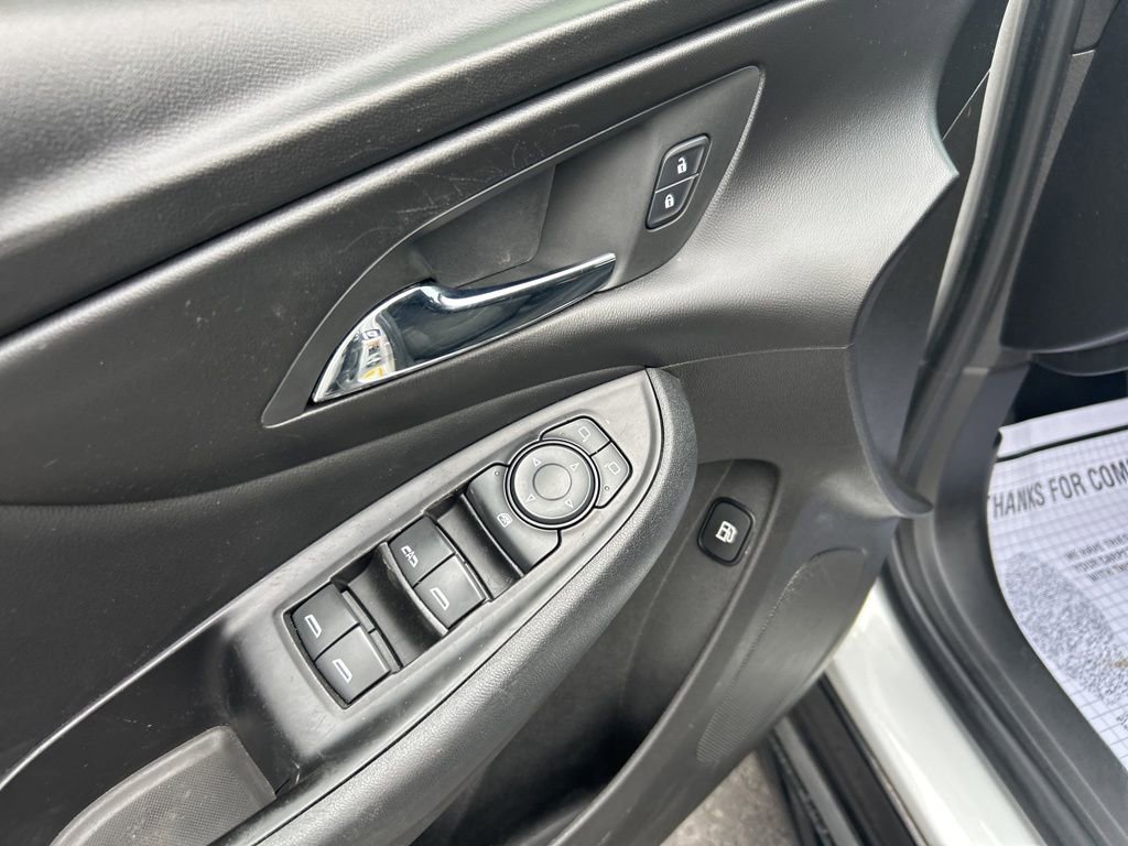 Used 2018 Chevrolet Volt LT w/ Comfort Package image 11