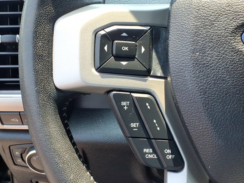 Used 2020 Ford F350 Lariat AWD/4WD image 12