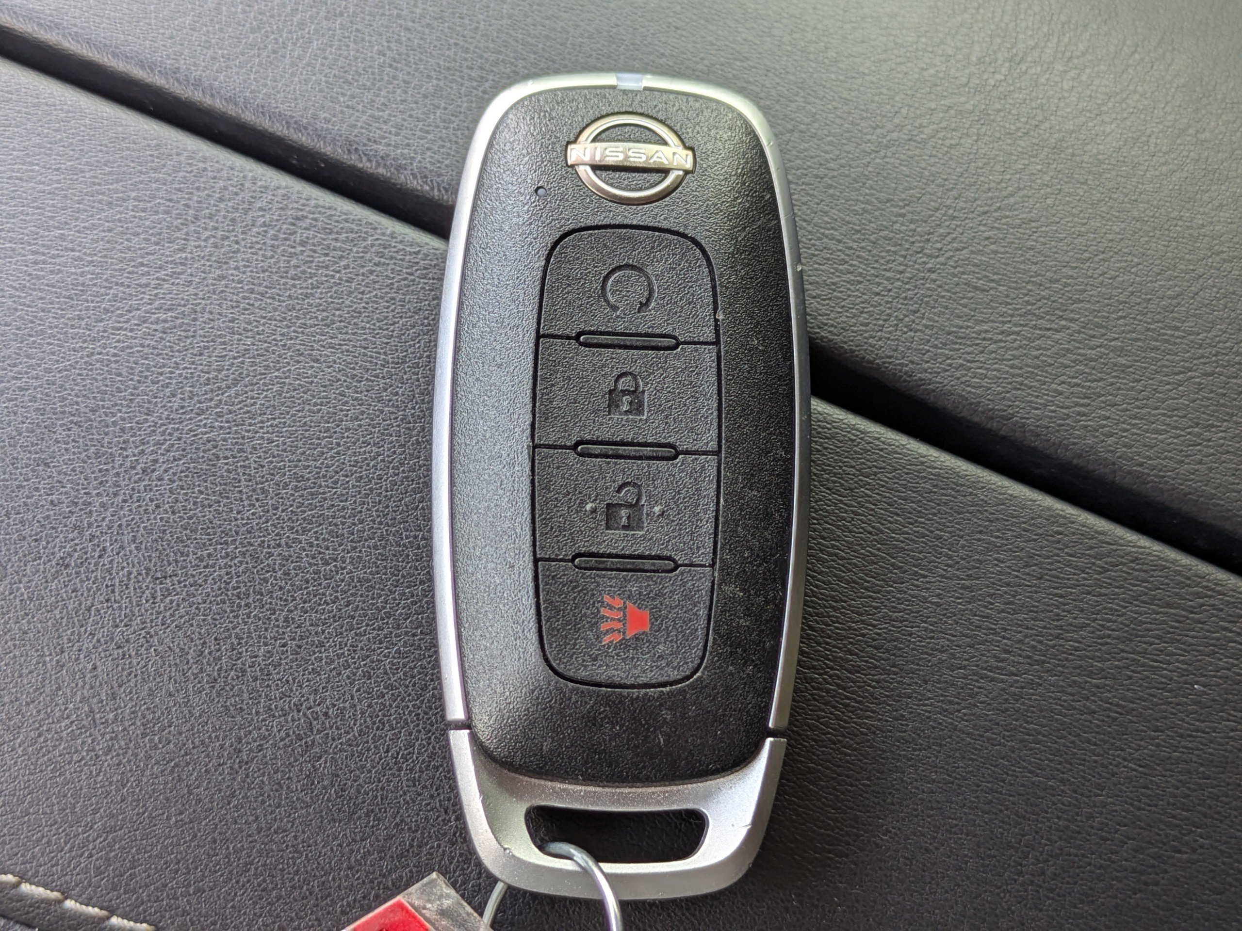 Certified 2023 Nissan Rogue SV FWD image 31