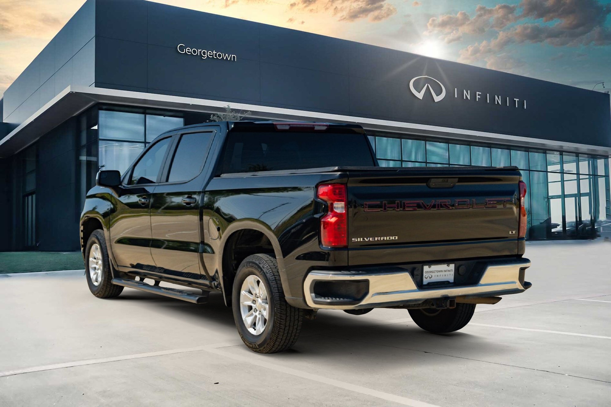 Used 2021 Chevrolet Silverado 1500 LT RWD image 6
