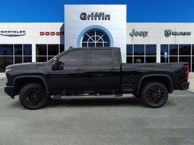 Used 2025 Chevrolet Silverado 2500 LTZ w/ LTZ Plus Package AWD/4WD image 10