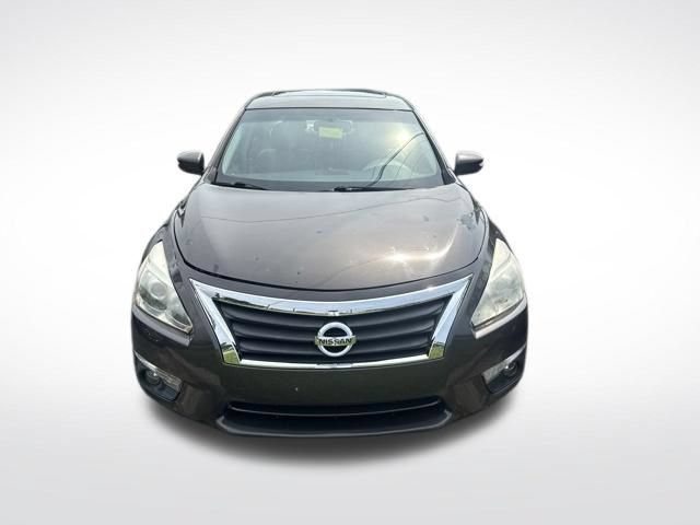 Used 2013 Nissan Altima 3.5 SL FWD image 6