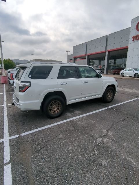 Used 2023 Toyota 4Runner Limited AWD/4WD image 10