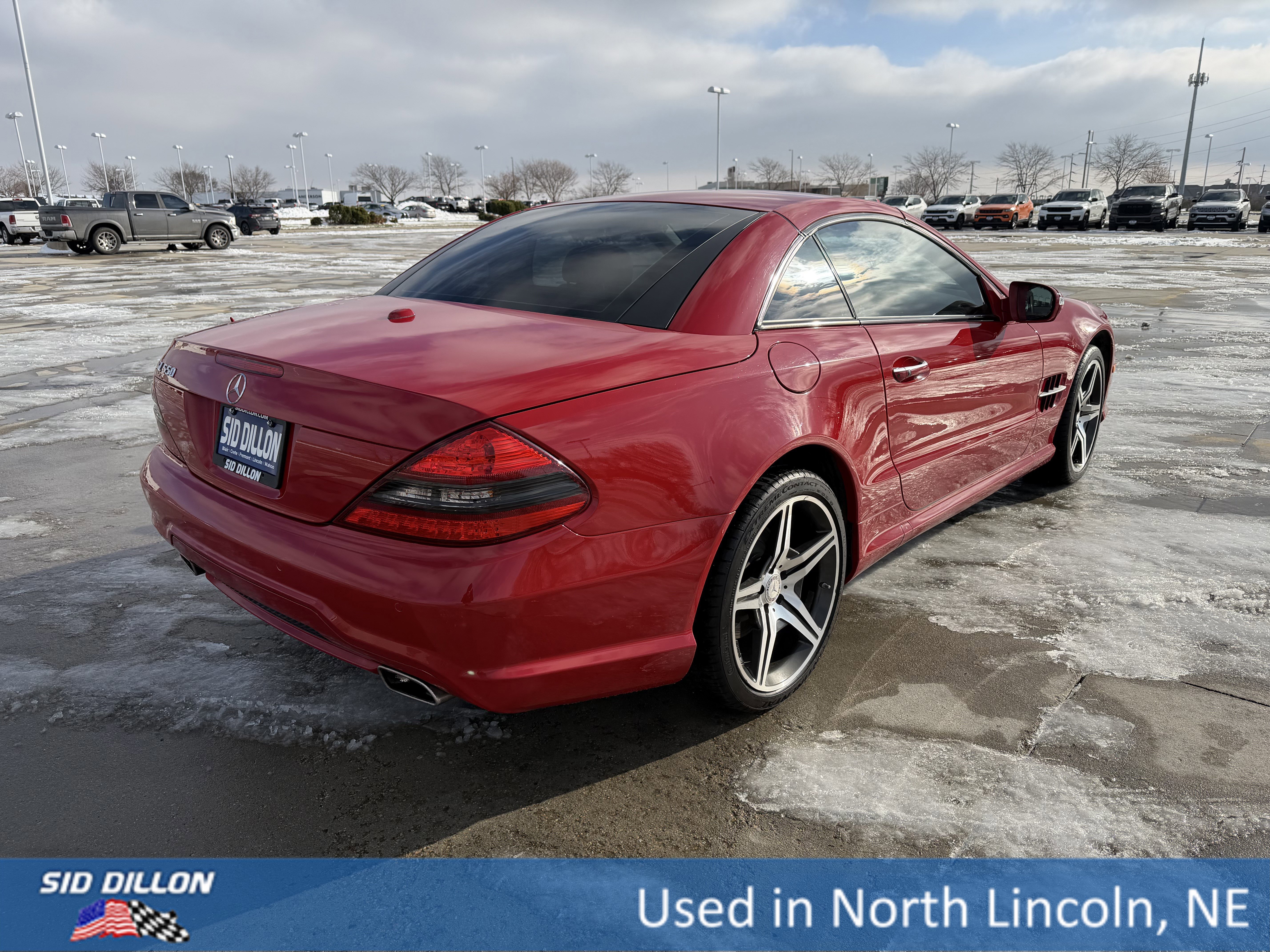 Used 2011 Mercedes-Benz SL 550 image 8