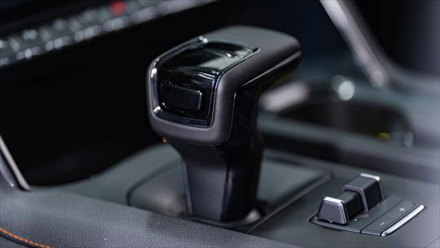 Used 2025 GMC Sierra 1500 AT4 image 34