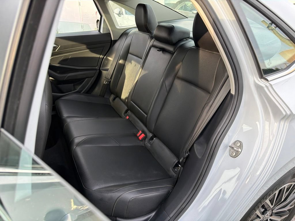 Used 2019 Volkswagen Jetta SE FWD image 27