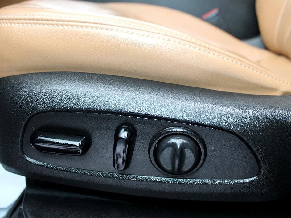 Used 2018 Buick Enclave Essence image 24