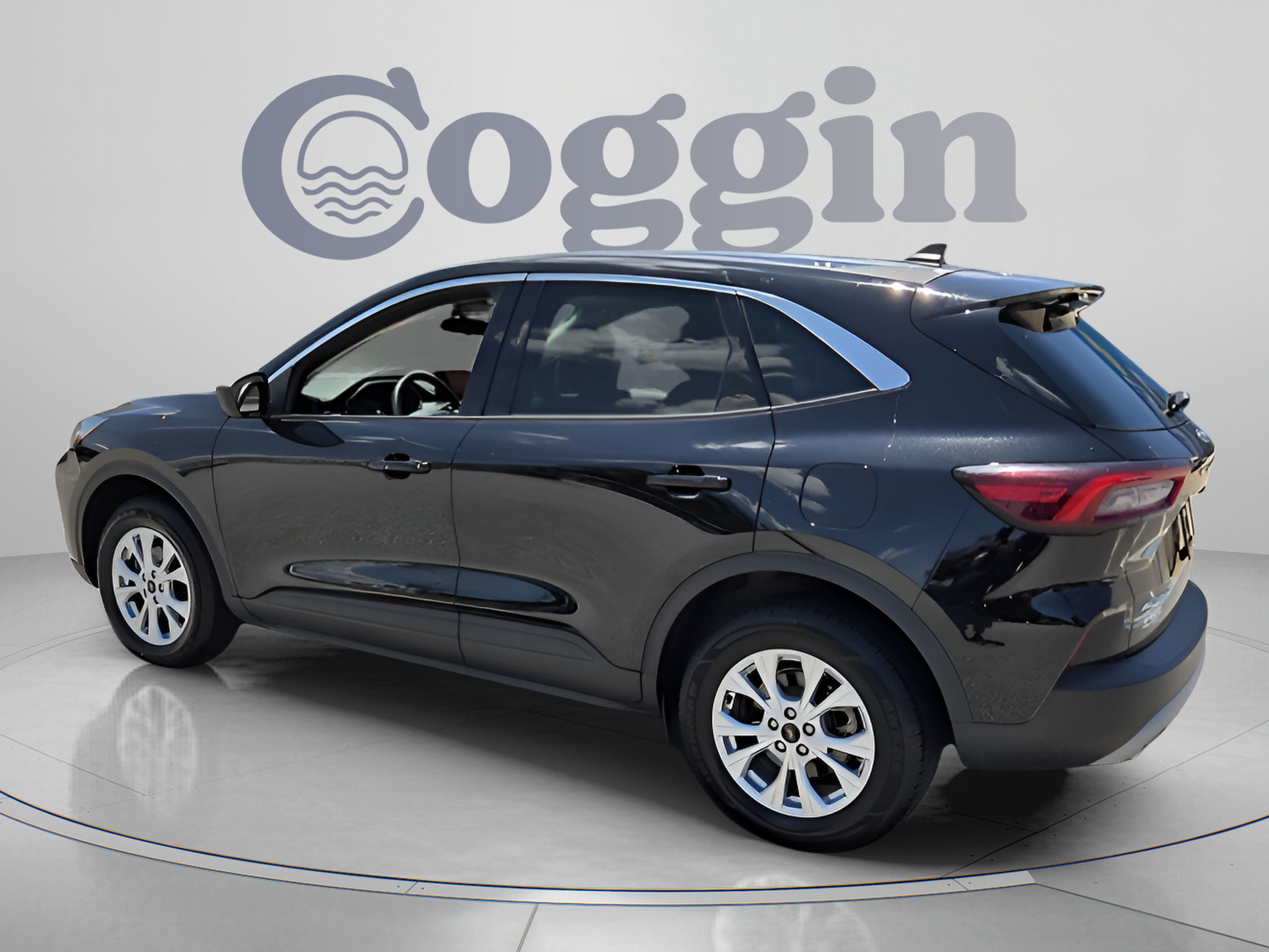 Used 2024 Ford Escape Active AWD/4WD image 3