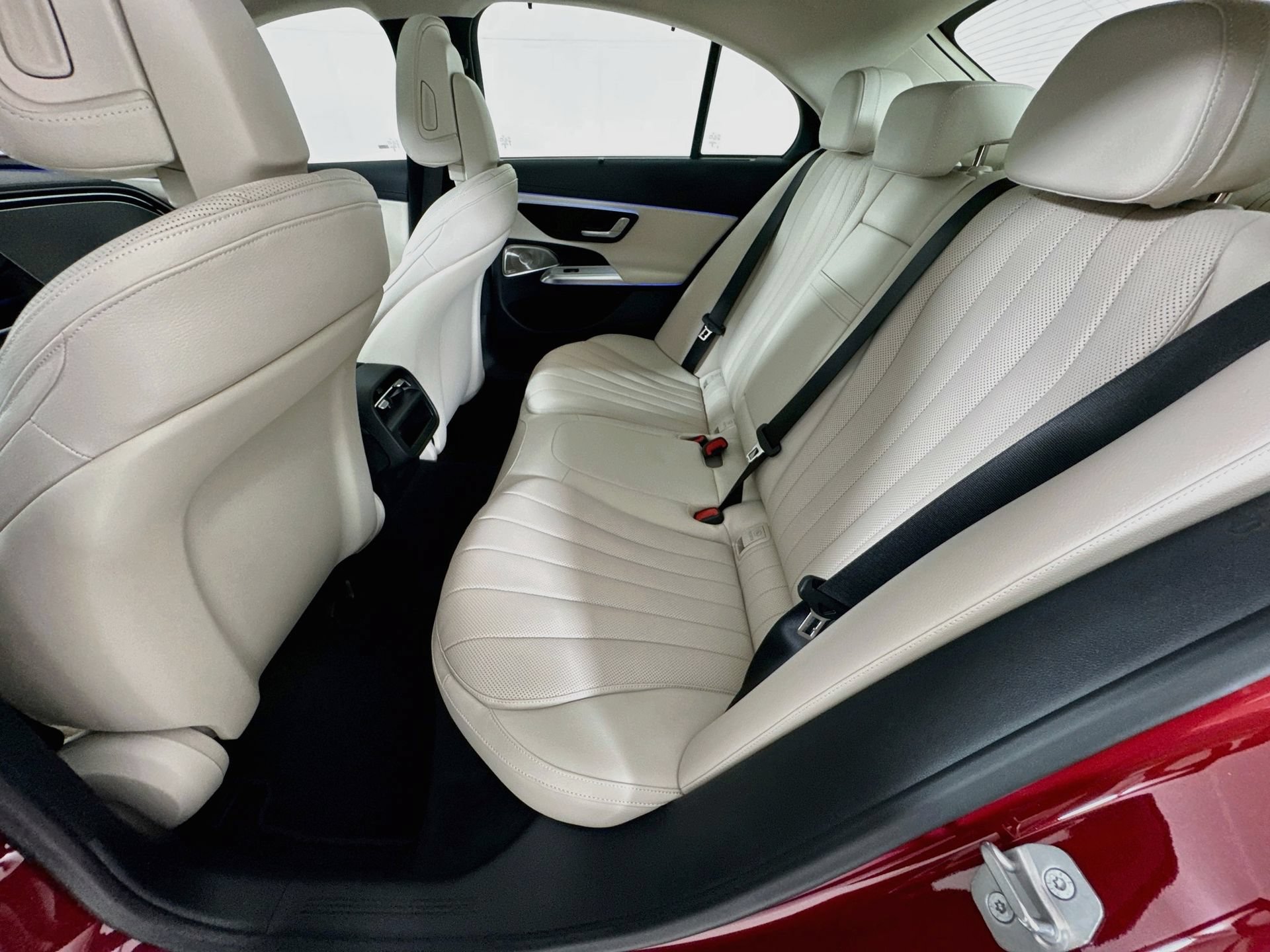 New 2027 Mercedes-Benz E 450 4MATIC Sedan image 27