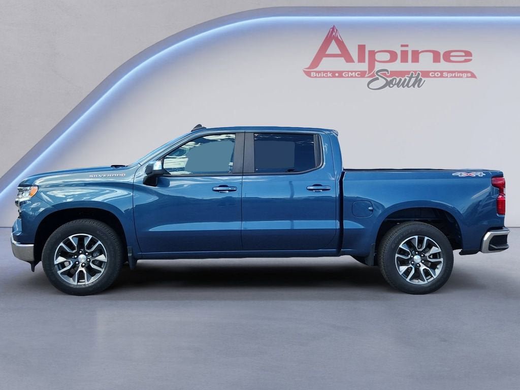 Used 2024 Chevrolet Silverado 1500 LT AWD/4WD image 2