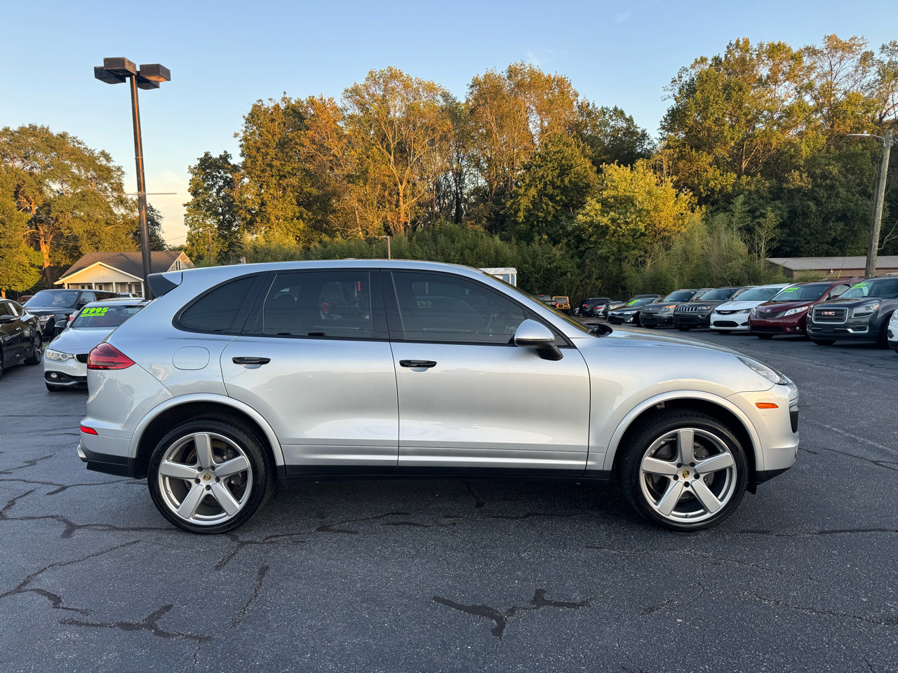 Used 2018 Porsche Cayenne image 6