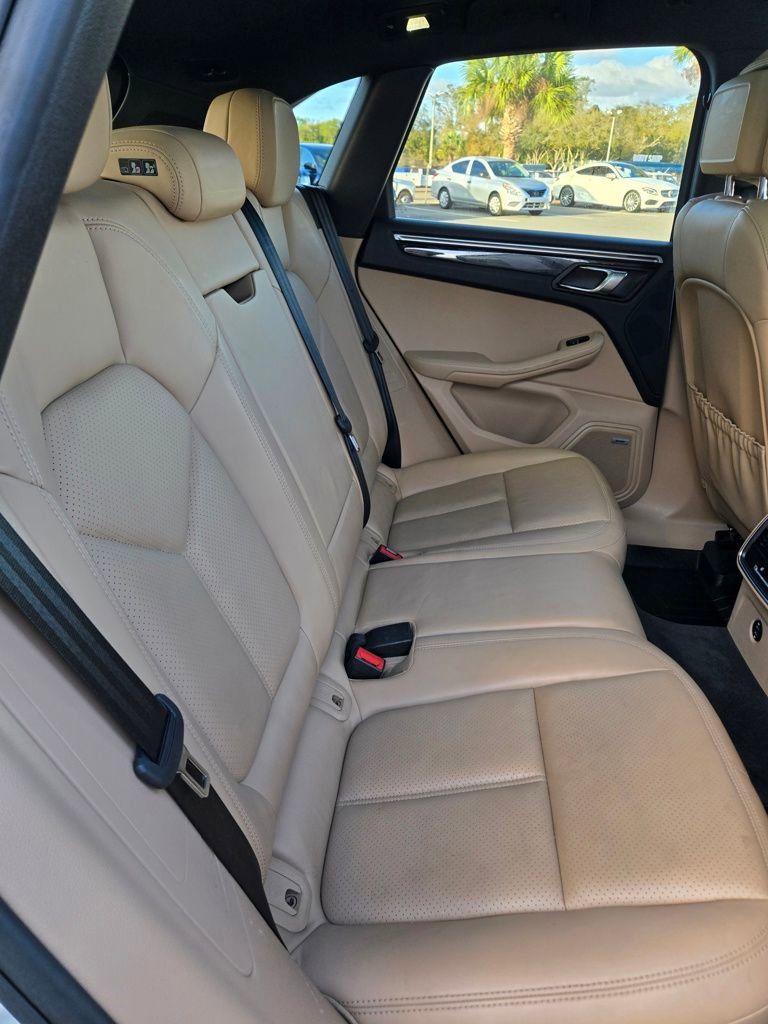 Used 2020 Porsche Macan S image 45