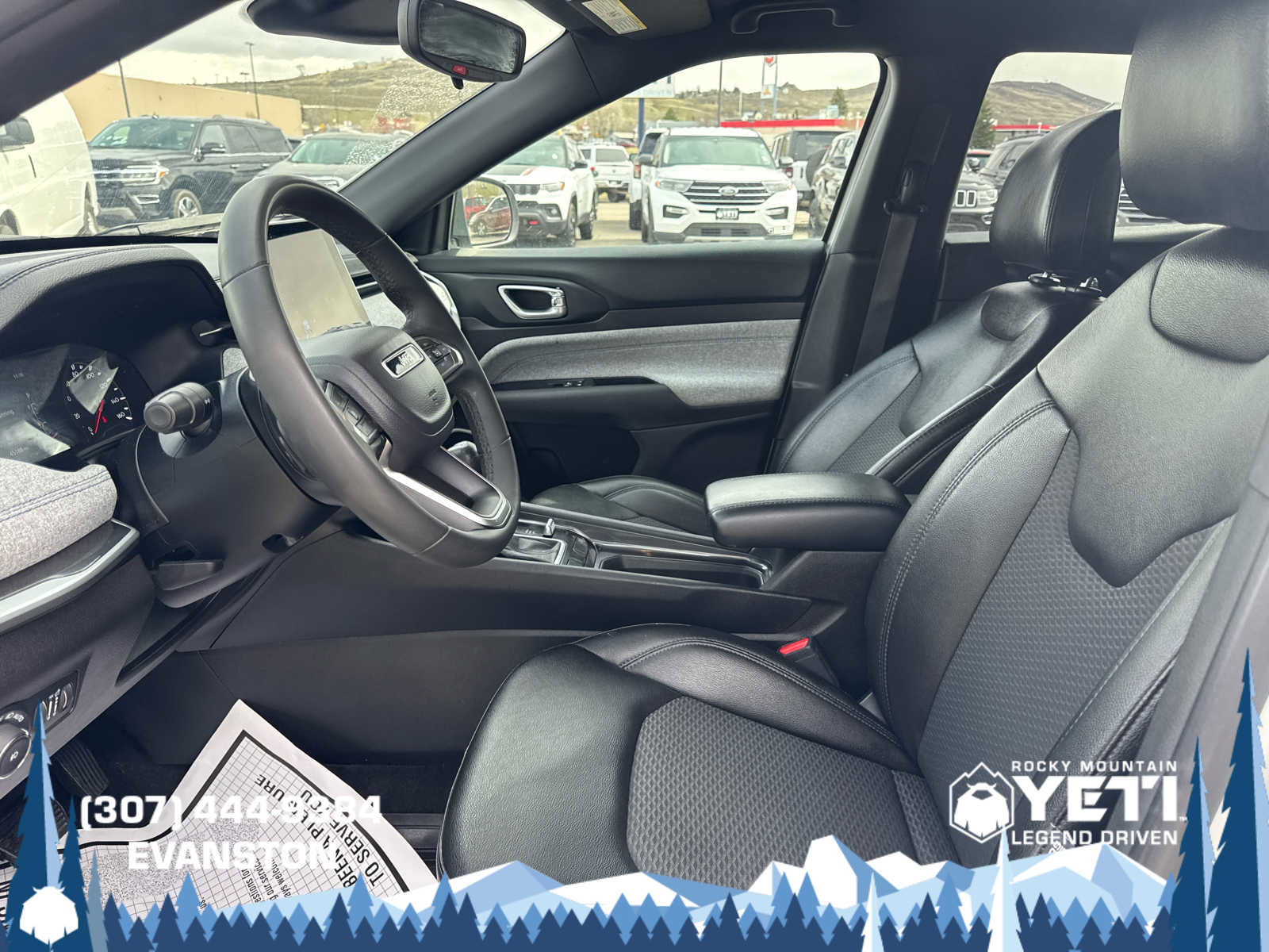 Used 2024 Jeep Compass Latitude AWD/4WD image 22