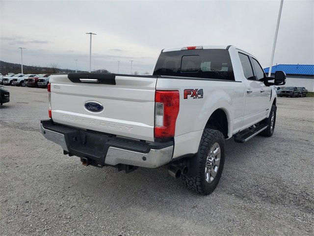 Used 2017 Ford F250 Lariat w/ Chrome Package image 4