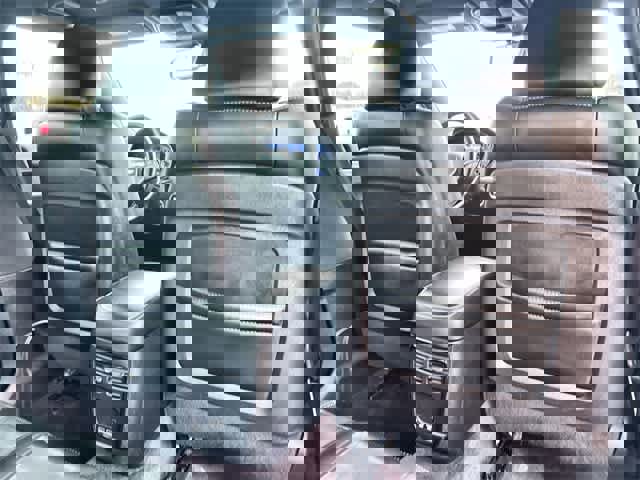 Used 2018 Chrysler 300 S image 13