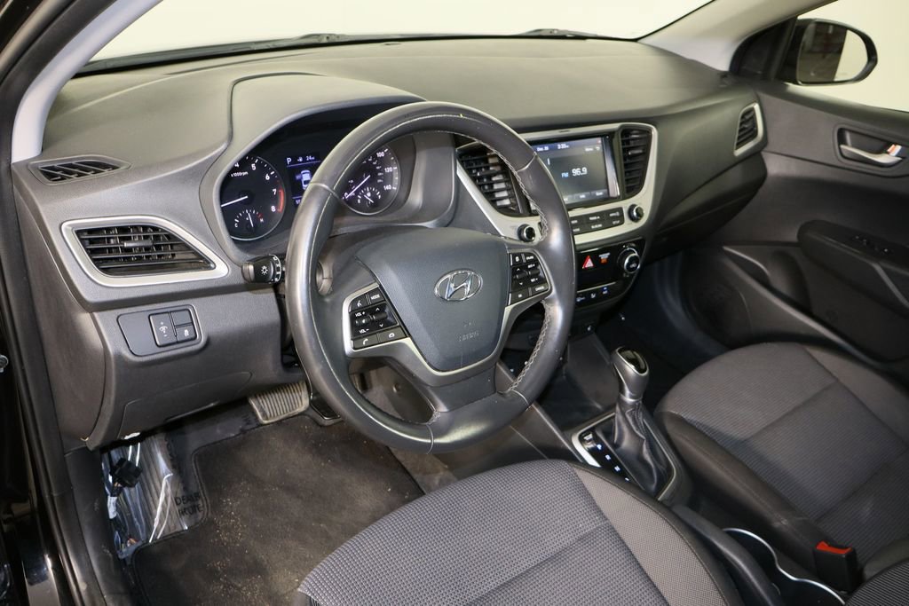 Used 2022 Hyundai Accent Limited image 27