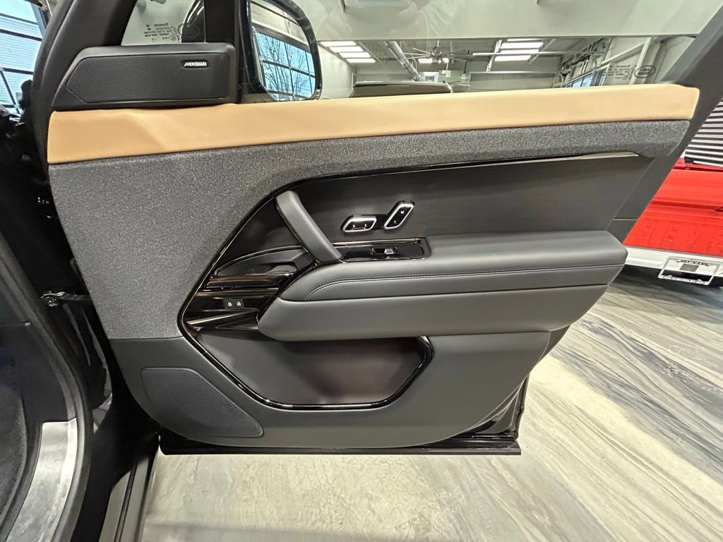 Used 2023 Land Rover Range Rover Sport SE Dynamic AWD/4WD image 37