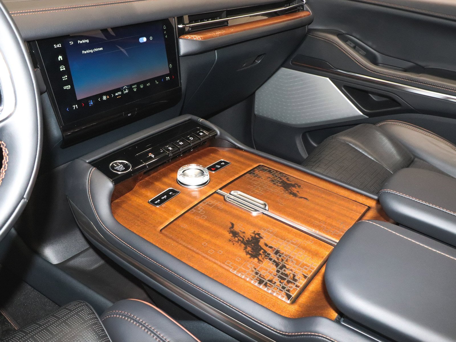 Used 2025 Lincoln Navigator Black Label image 51