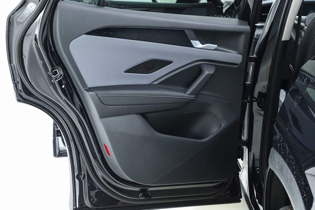 New 2026 Volkswagen Tiguan SE image 55