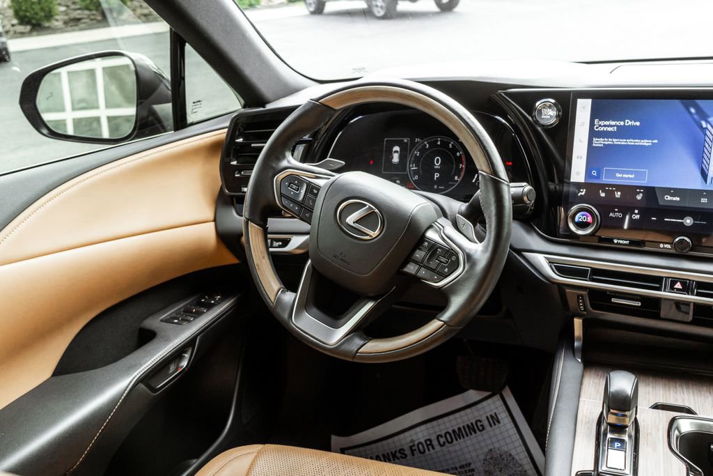 Used 2024 Lexus RX 350 AWD image 13