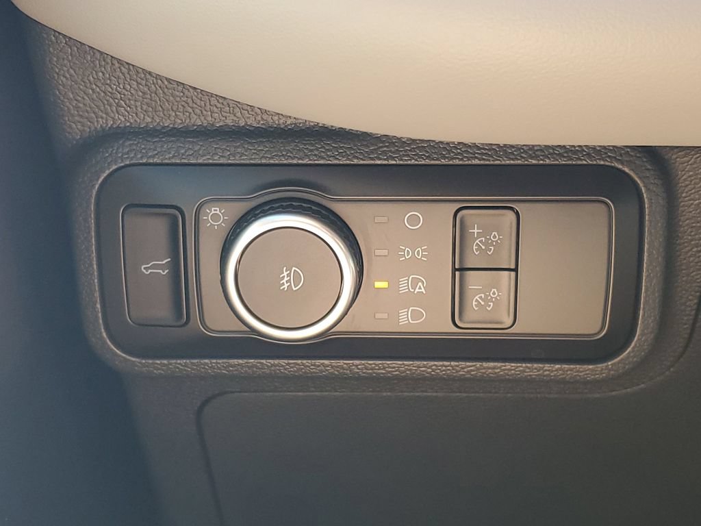 Used 2026 Ford Explorer Active w/ Active Comfort Package RWD image 20