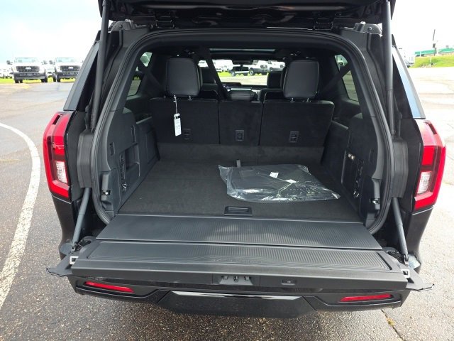 New 2025 Ford Expedition Max Platinum image 19