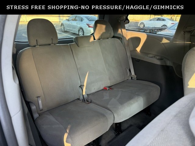 Used 2012 Toyota Sienna image 27