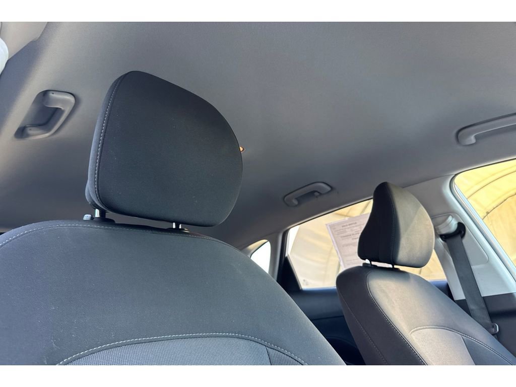 Used 2025 Hyundai Kona SEL image 19
