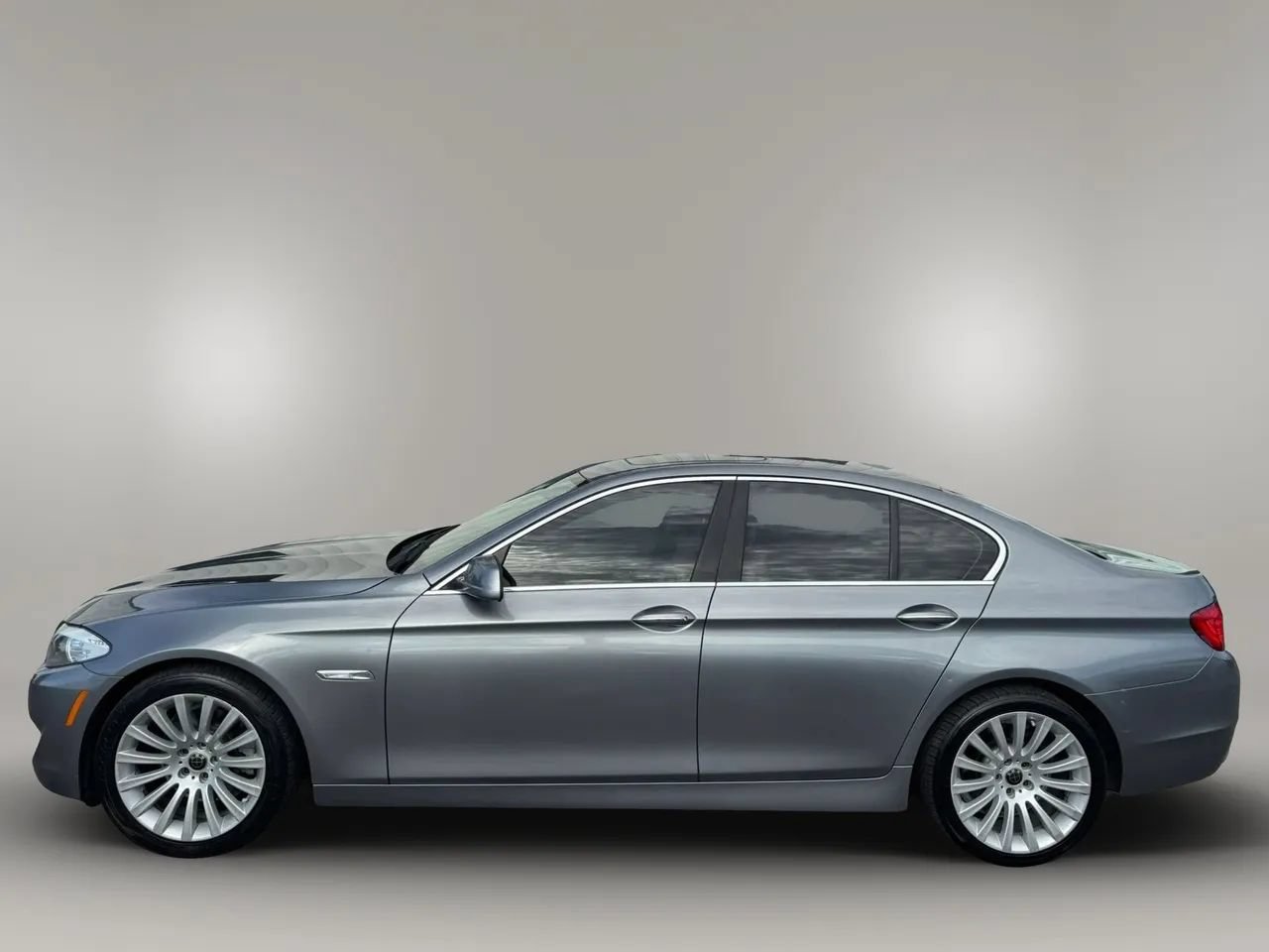 Used 2013 BMW 528i xDrive Sedan AWD/4WD image 7