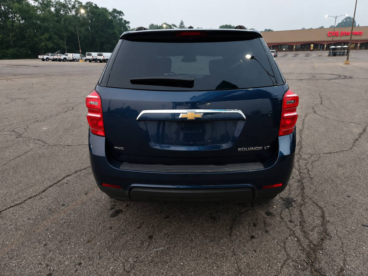 Used 2017 Chevrolet Equinox LT w/ Convenience Package AWD/4WD image 5