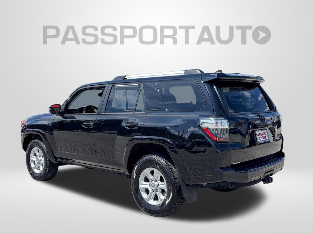 Used 2021 Toyota 4Runner SR5 Premium w/ Moonroof Package AWD/4WD image 4